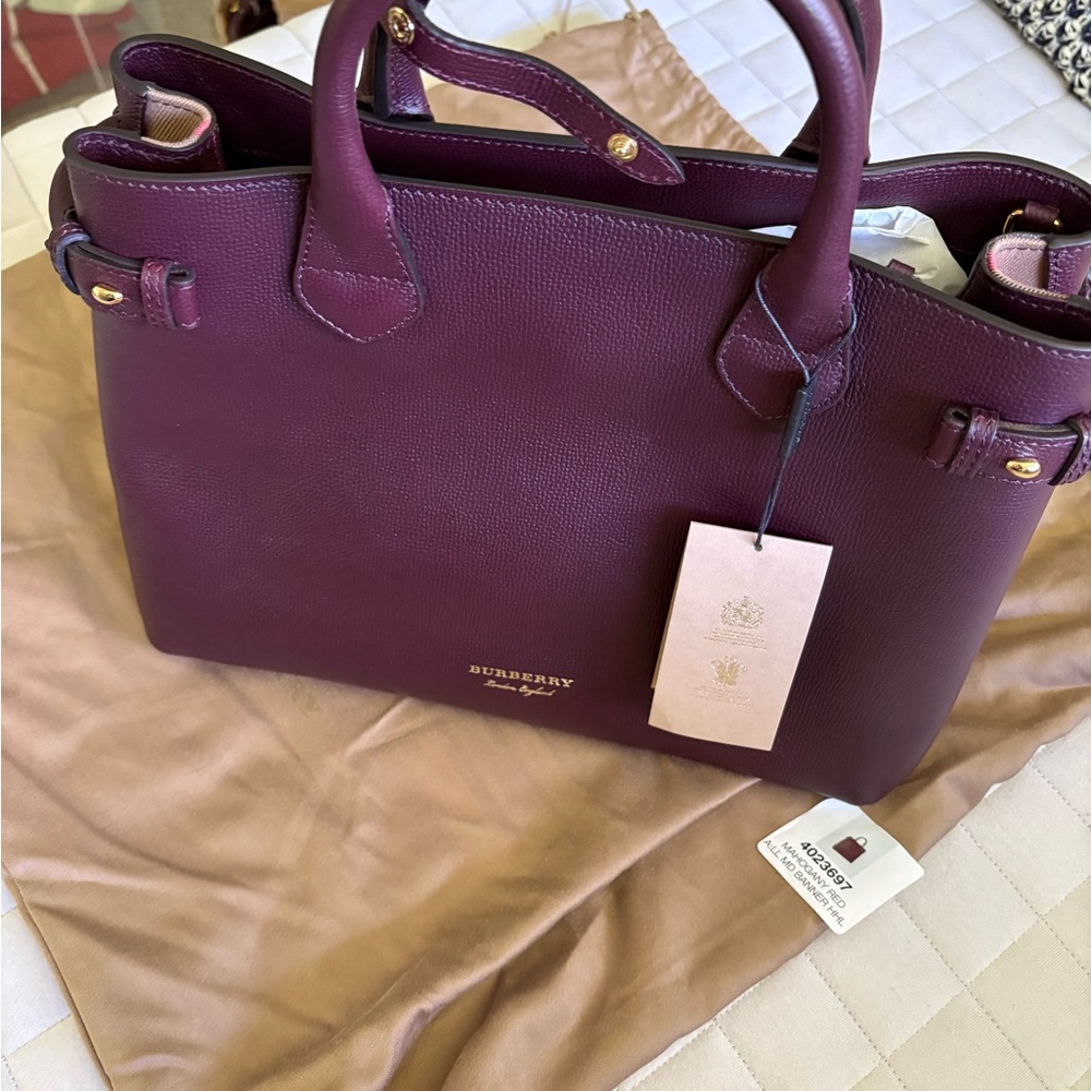 Burberry Women’s LL MD Banner - Mahogany Leather Satchel Bag - Picture 12 of 13